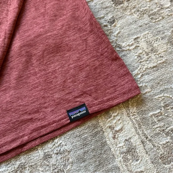 Patagonia Women’s Capilene Cool Daily Red Hoodie Long Sleeve Sweatshirt Outdoor - Picture 3 of 6